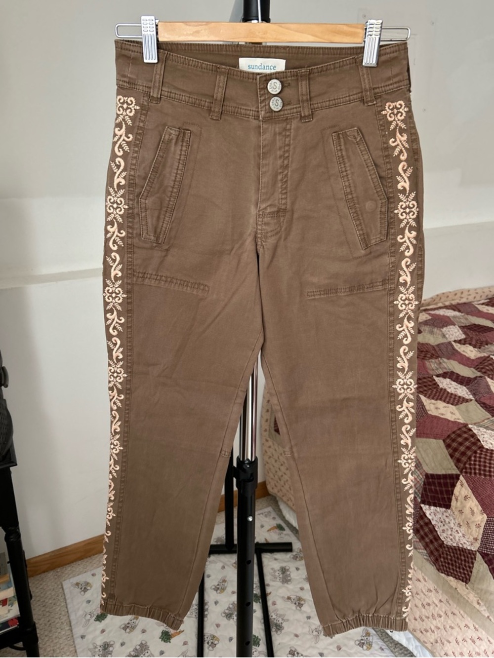 Sundance Melbourne Embroidered Jogger Pants 2